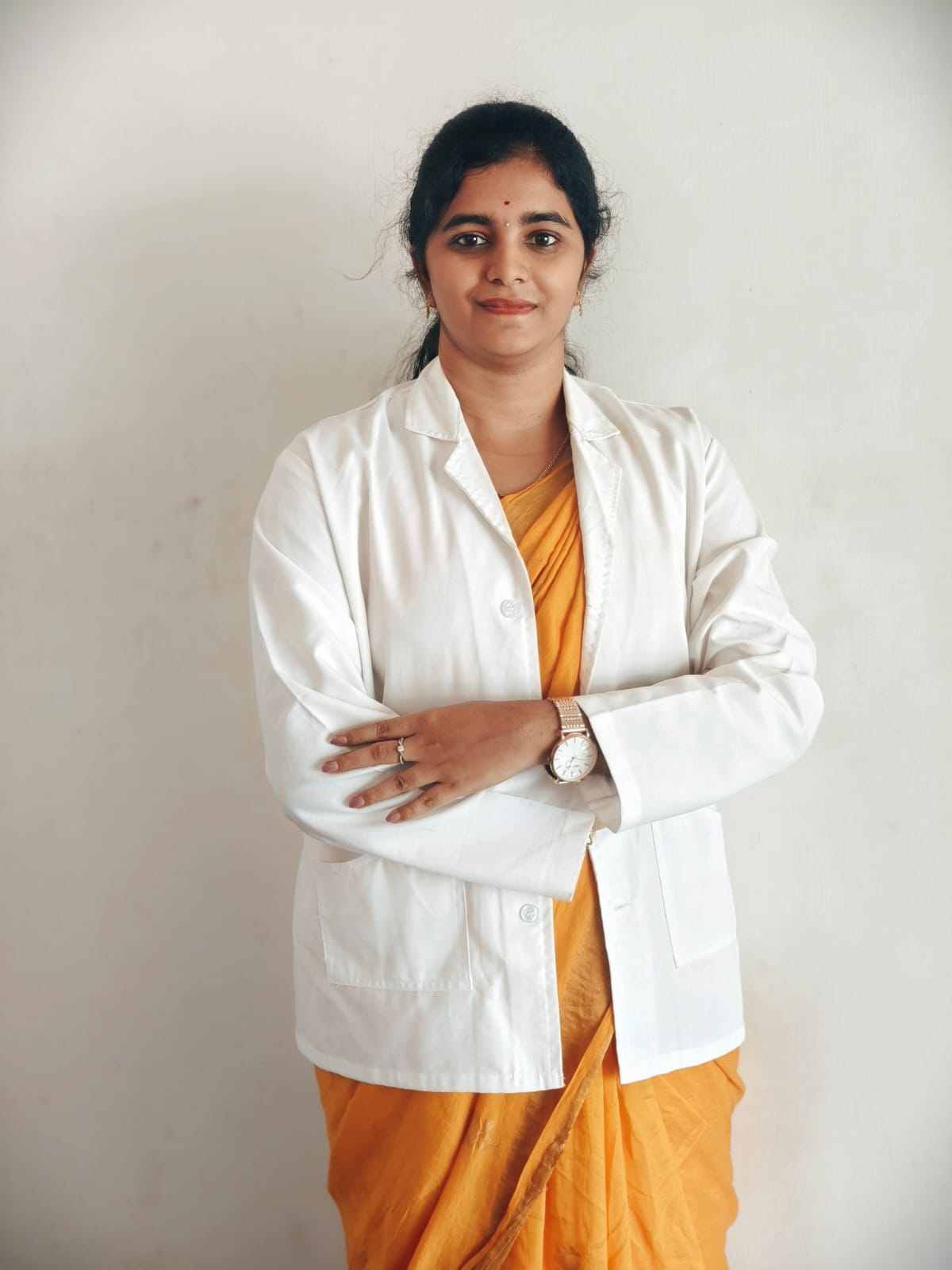 Siddha doctor providing natural treatment consultation at Cuddalore branch clinic
